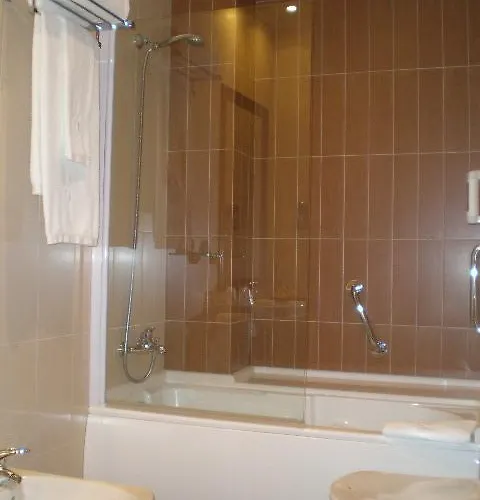 Otel La Casona De Lazurtegui